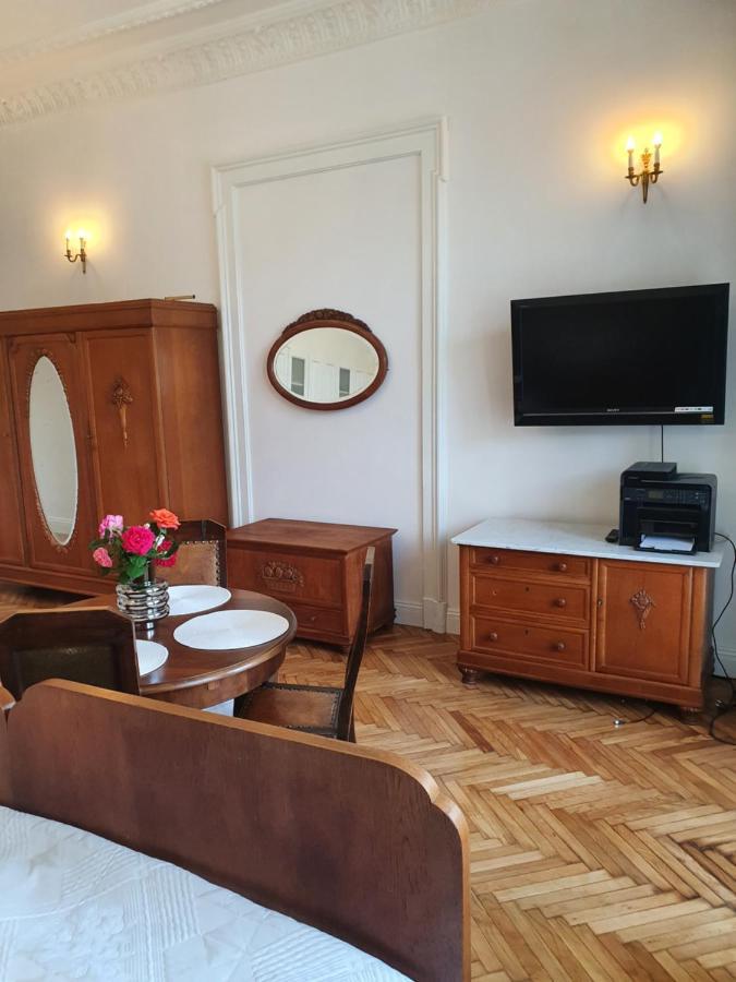 Prestige Aparthotel Piotrkowska 82 - Wyjatkowy Widok Na Deptak Łódź Dış mekan fotoğraf