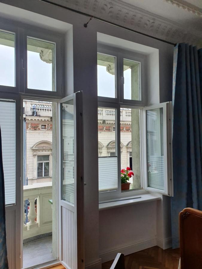 Prestige Aparthotel Piotrkowska 82 - Wyjatkowy Widok Na Deptak Łódź Dış mekan fotoğraf
